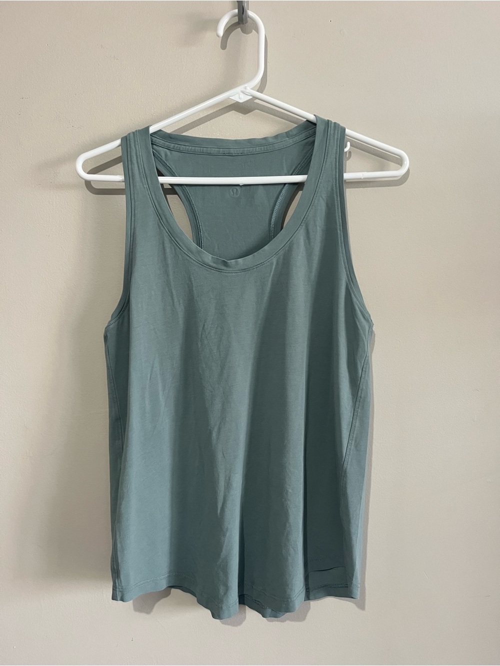 Lululemon tank top size 8